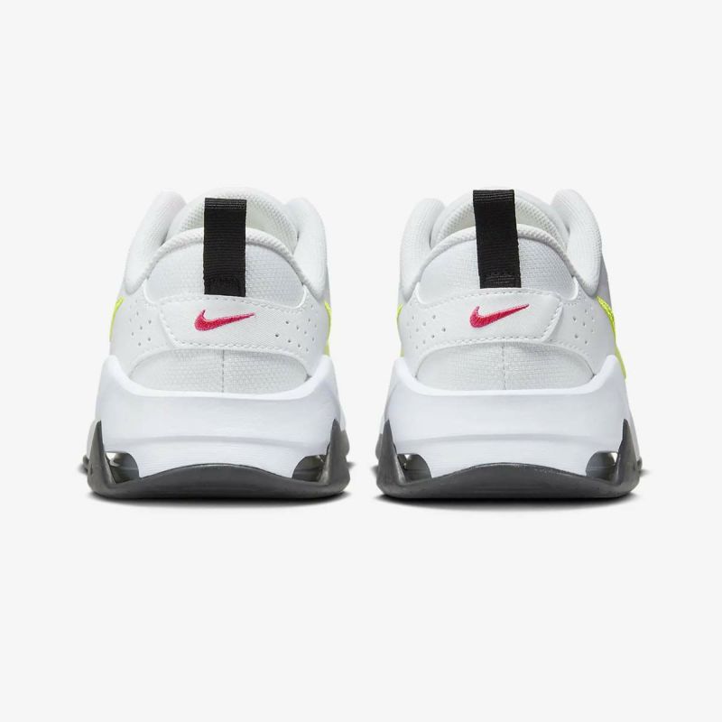 ナイキNIKEジムフィットネスヨガトレシュートレーニングシューズウィメンズズームベラ6DR5720-107レディース女性24FA秋冬