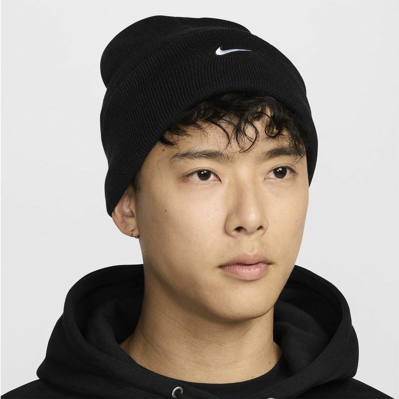 ナイキNIKEアウトドアカジュアル帽子ニット帽ビーニーピークスウッシュビーニーHF0187-010メンズ男性24HO秋冬