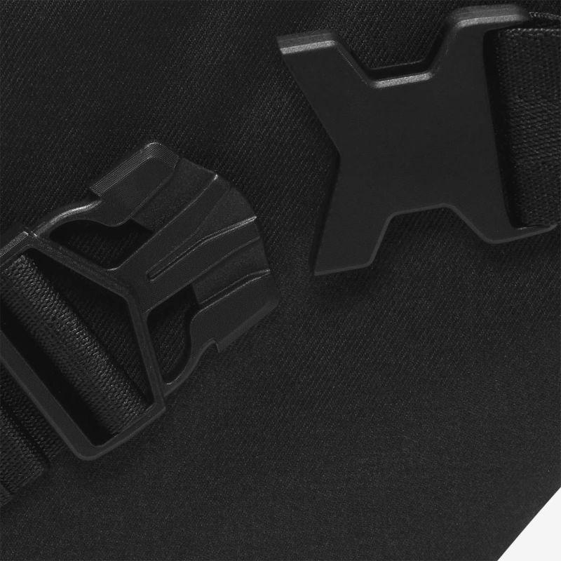 ナイキNIKEアウトドアカジュアル鞄バッグウエストポーチボディバッグエレメンタルプレミアムファニーパックDN2556-010メンズレディースユニセックス25SU春夏