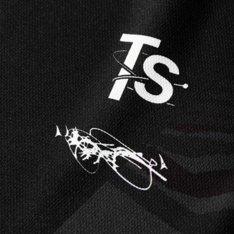 タイトブースTIGHTBOOTHスケボースケートボードウェア長袖TシャツロンTタイトブース×ソーラスビーイングL/SサッカージャージTIGHTBOOTH×SauRasBeingL/SSOCCERJERSEYSS25-SRB03メンズ男性25SP春夏