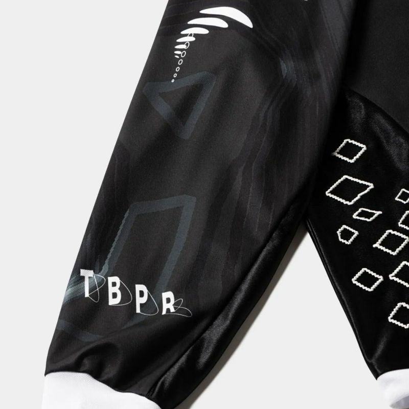 タイトブースTIGHTBOOTHスケボースケートボードウェア長袖TシャツロンTタイトブース×ソーラスビーイングL/SサッカージャージTIGHTBOOTH×SauRasBeingL/SSOCCERJERSEYSS25-SRB03メンズ男性25SP春夏