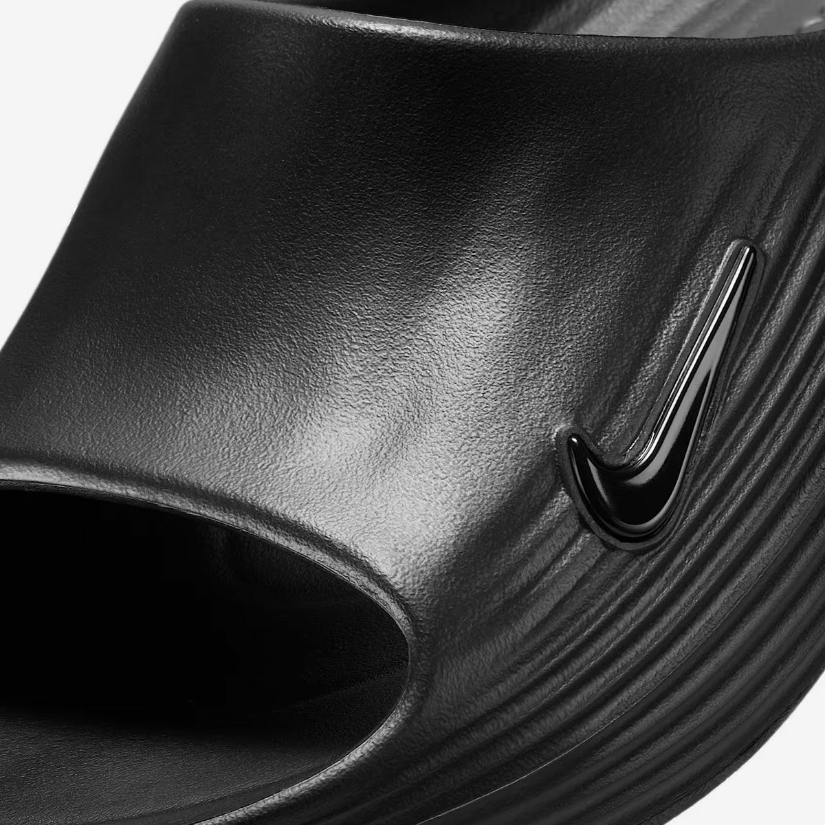 ナイキNIKEスポーツサンダル靴ウィメンズReactXリジュビネイトスライドHV4484-001レディース女性25FA秋冬