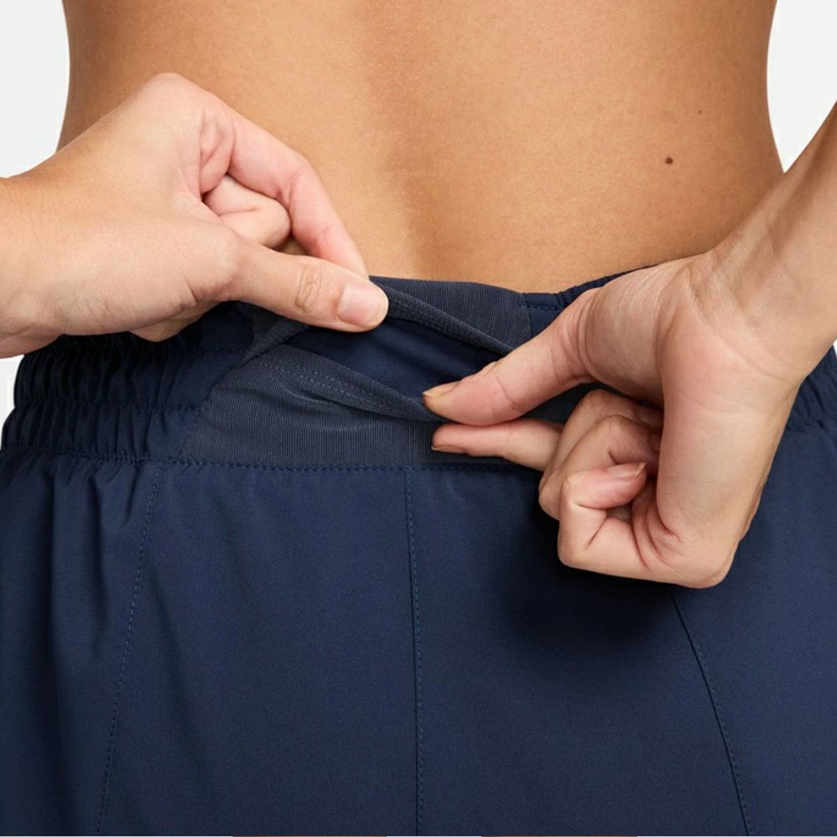 ナイキNIKEジムフィットネスヨガDri-FITワンミッドライズ8cmショートパンツインナー付きDX6011-410レディース女性25FA秋冬