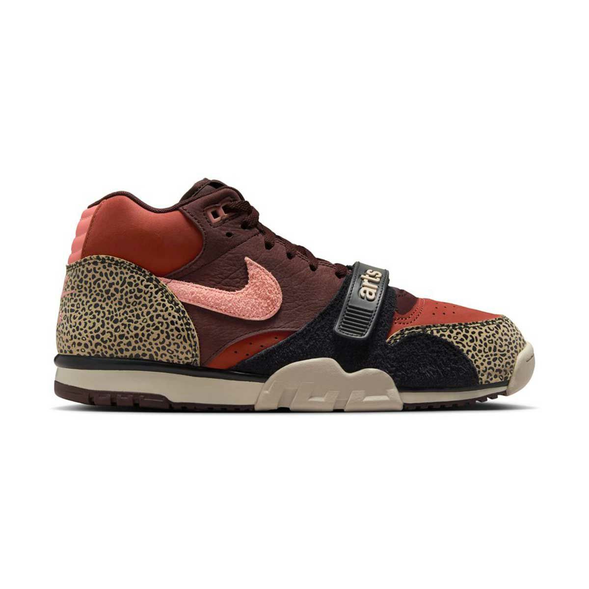 ナイキSBNIKESBスケボースケートボードスケシュースニーカーシューズ靴AIRTRAINER1QSARTS-RECIF0501-200メンズ男性25FA秋冬