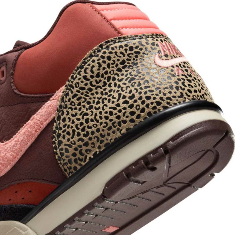 ナイキSBNIKESBスケボースケートボードスケシュースニーカーシューズ靴AIRTRAINER1QSARTS-RECIF0501-200メンズ男性25FA秋冬