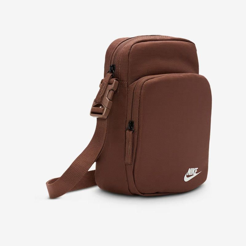 ナイキNIKEアウトドアカジュアル鞄バッグショルダーバッグメッセンジャーバッグヘリテージクロスボディバッグ(4L)DB0456-265メンズレディースユニセックス25FA秋冬