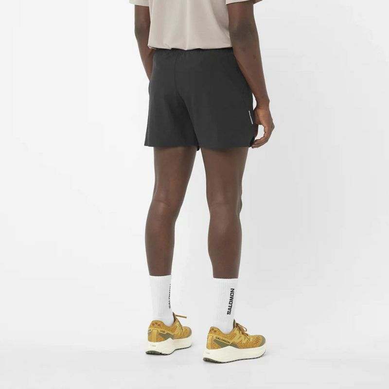 サロモンSALOMONランニングウェアボトムスショートハーフパンツ短パンSHKOUTCORE5SHORTSLC2450400メンズ男性25FA秋冬