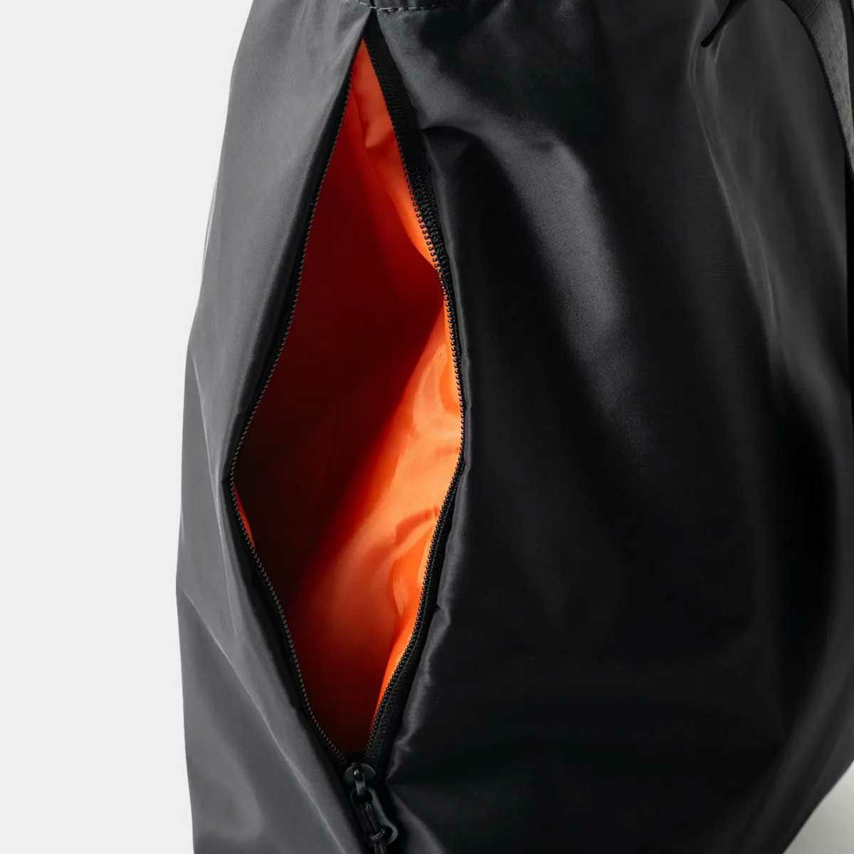 タイトブースTIGHTBOOTHスケボースケートボード鞄バッグリュックサックバックパックデイパックロゴナップサックLOGOKNAPSACSU25-A01メンズレディースユニセックス25SU春夏