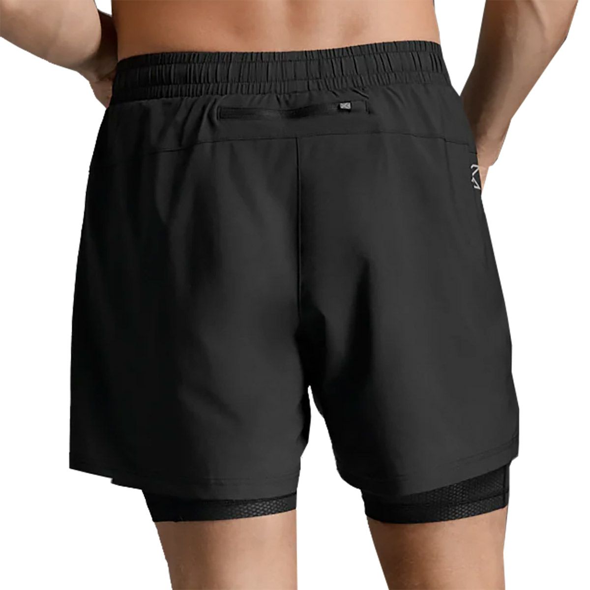 2XUツータイムズユーランニングウェアボトムスショートハーフパンツ短パンAeroMesh2-in-15InchShortsMR7351Bメンズ男性25FA秋冬