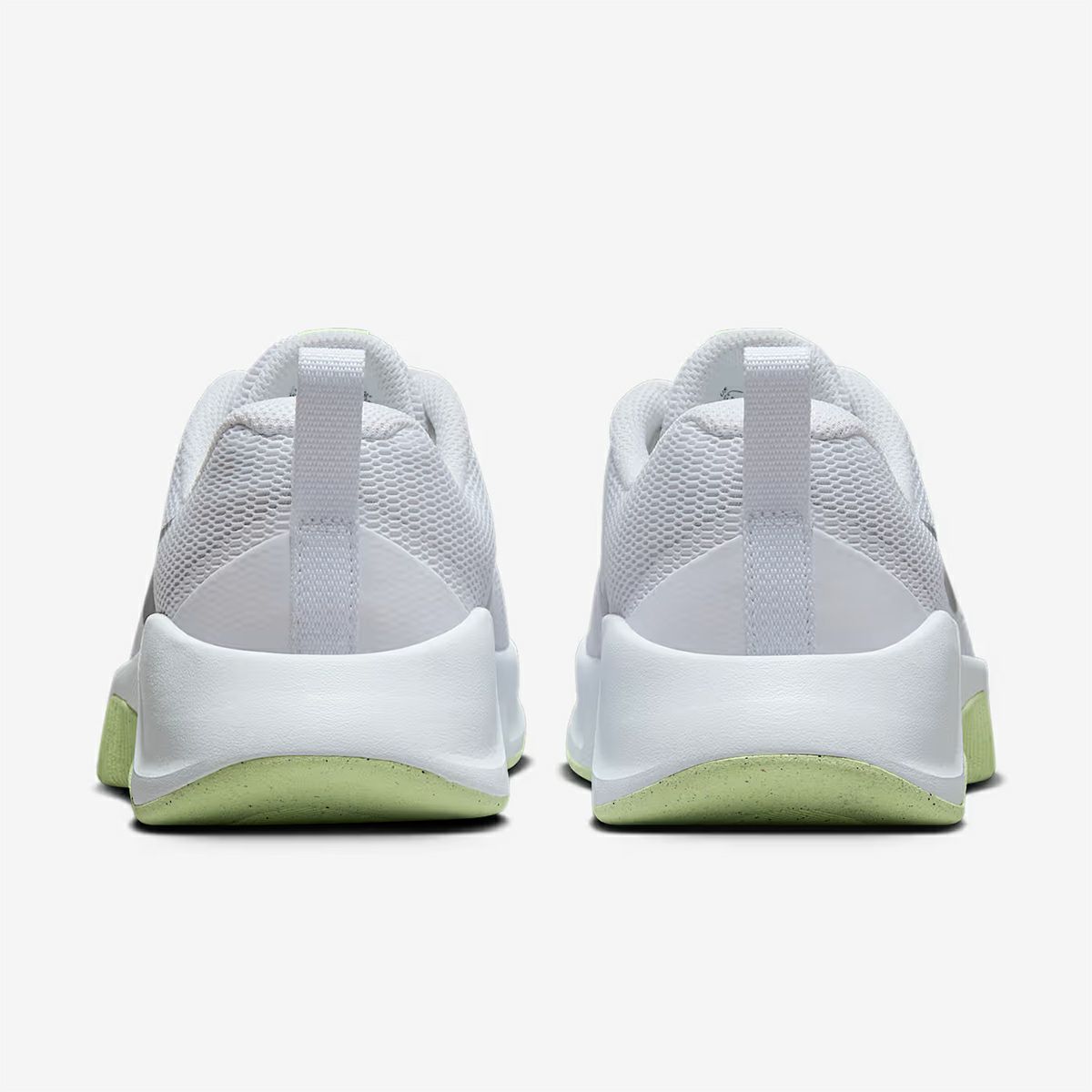 ナイキNIKEジムフィットネスヨガトレシュートレーニングシューズウィメンズMCトレーナー3FQ1830-108レディース女性25FA秋冬