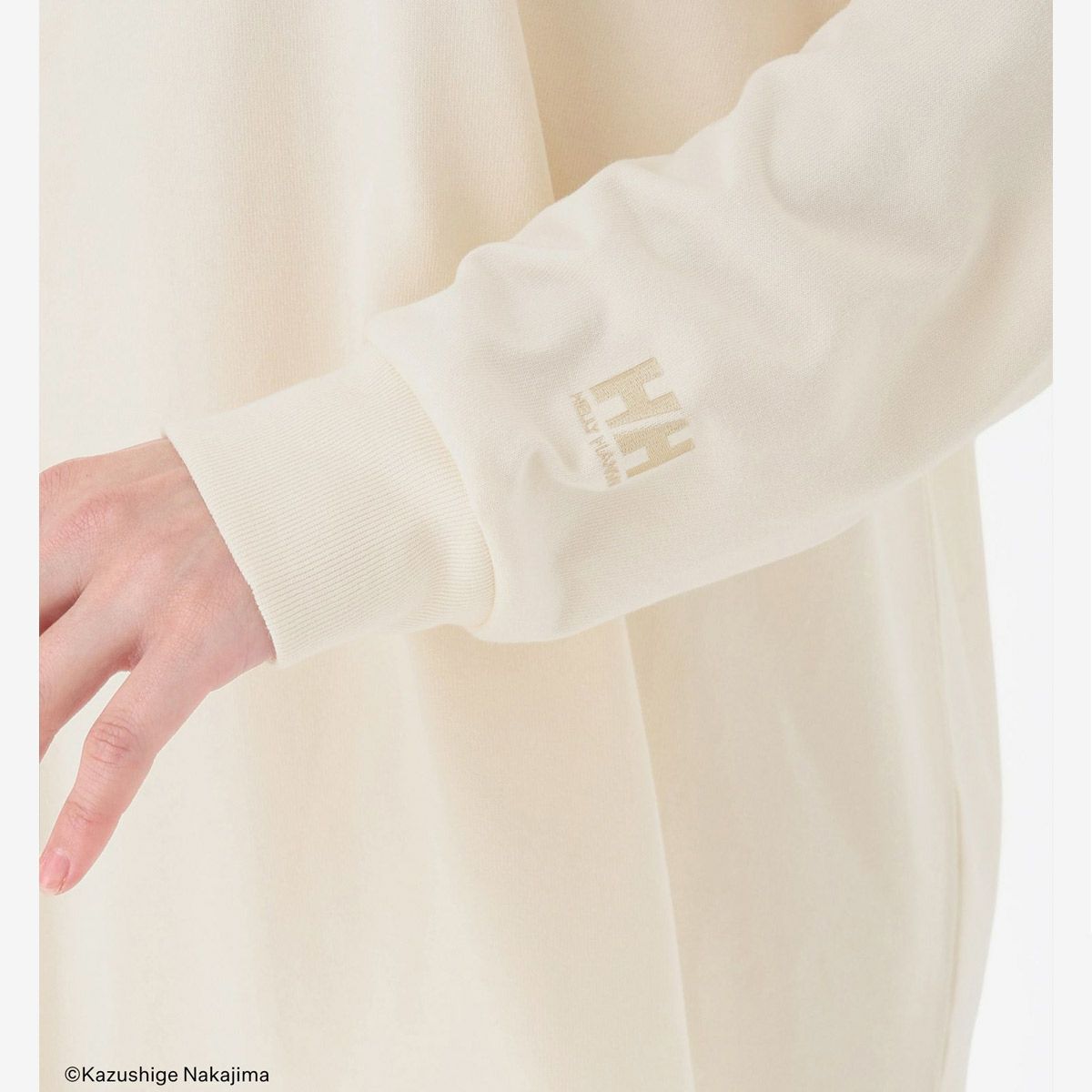 ヘリーハンセンHELLYHANSENアウトドアカジュアルウェア長袖TシャツロンTロングスリーブオーシャングラフィックティーL/SOCEANGRFTEEHM32583-IVメンズレディースユニセックス25FW秋冬