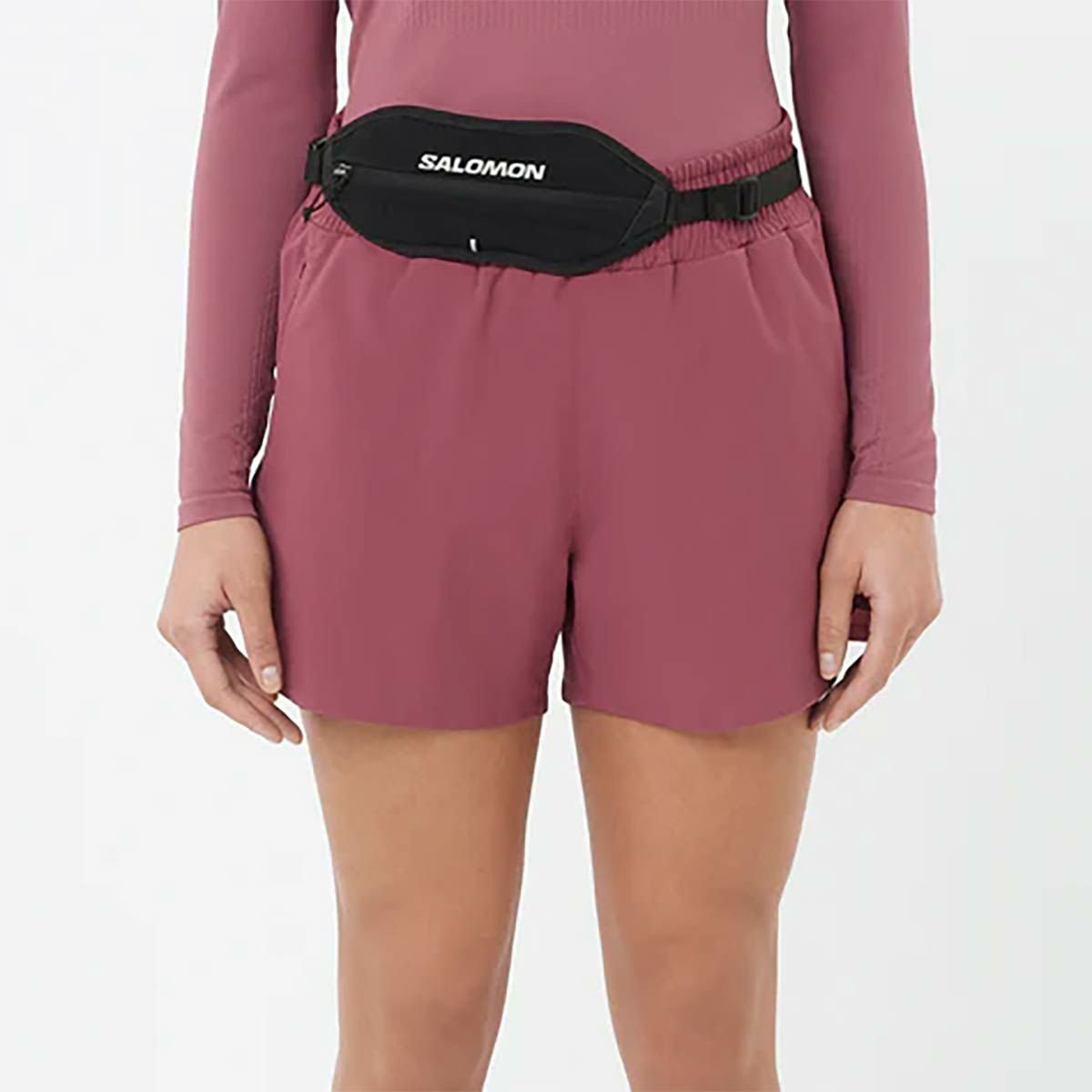 サロモンSALOMONランニングウェアボトムスショートハーフパンツ短パンSHKOUTCORESHORTS4LC2656000レディース女性24FA秋冬