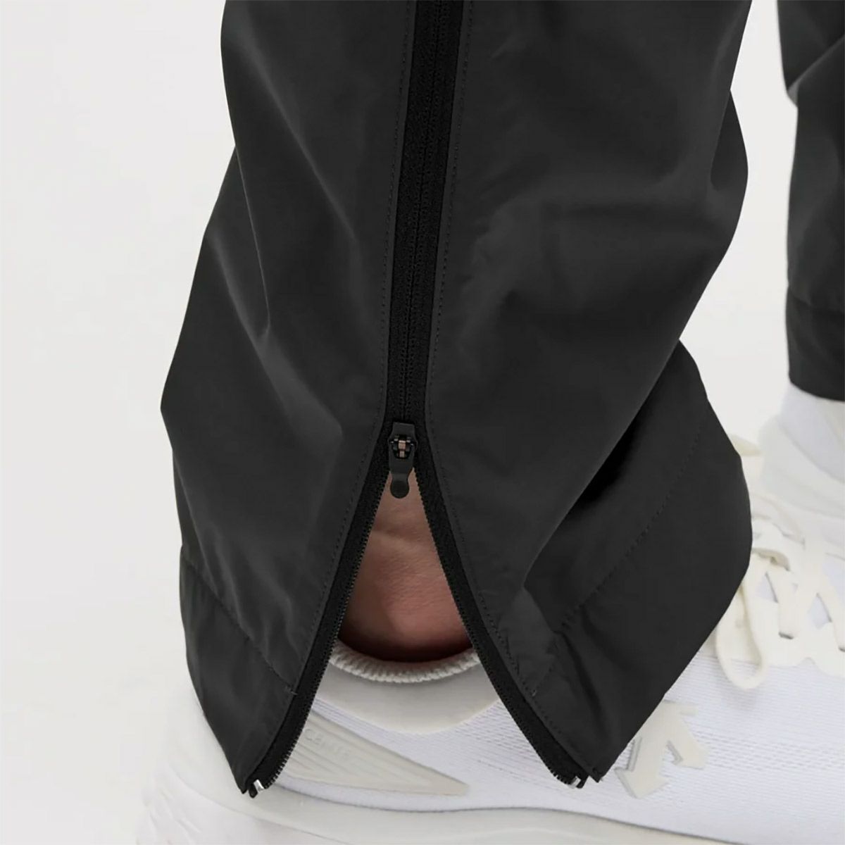 デサントDESCENTEジムフィットネスヨガウェアボトムスロングパンツ長ズボンウィンドブレーカーパンツST5FPZT0Mメンズ男性25FA秋冬