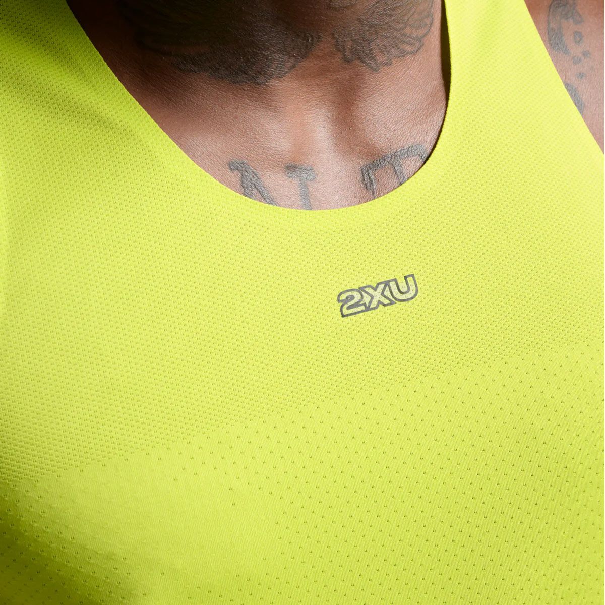 2XUツータイムズランニングウェアノースリーブタンクトップライトスピードテックシングレットLightSpeedTechSingletMR7151A-VOLBRFメンズ男性25FA秋冬