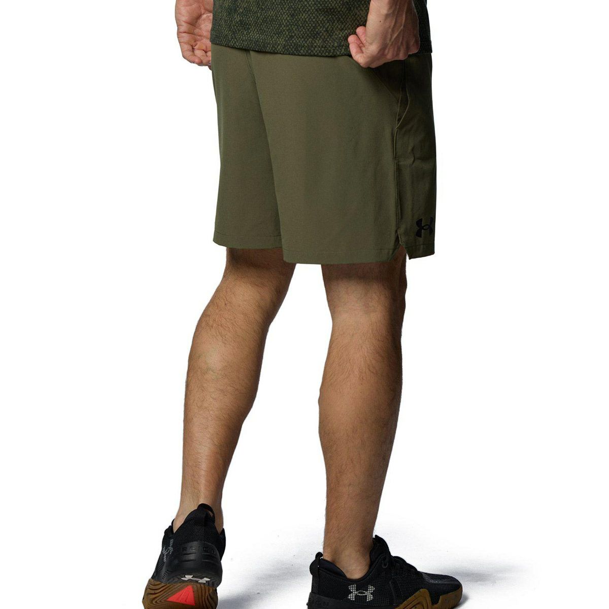 アンダーアーマーUNDERARMOURジムフィットネスヨガウェアボトムスショートハーフパンツ短パンUAウーブン7インチショーツWOVEN7inShort1384809-390メンズ男性25FA秋冬