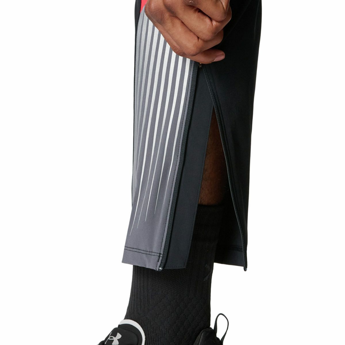 アンダーアーマーUNDERARMOURジムフィットネスヨガウェアボトムスロングパンツ長ズボンUAベロシティストームパンツVelocitiStormPant6005899-001メンズ男性25FA秋冬