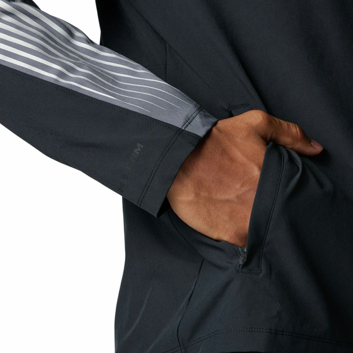 アンダーアーマーUNDERARMOURジムフィットネスヨガウェアアウタージャケットUAベロシティストームジャケットVelocitiStormHoodedJkt6005900-001メンズ男性25FA秋冬