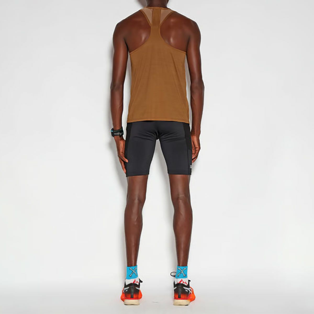 エルドレッソELDORESOランニングウェアノースリーブタンクトップEarnestTankE1222625メンズレディースユニセックス25FA秋冬