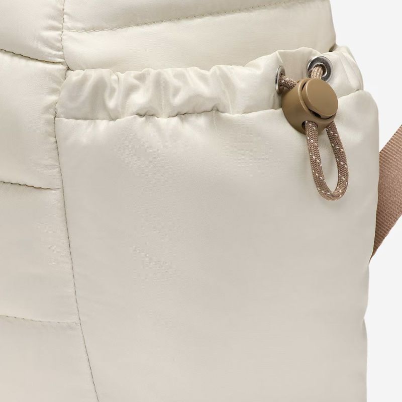 ナイキNIKEアウトドアカジュアル鞄バッグリュックサックバックパックデイパックNSWPUFFLEMINIBACKPACKHQ6693-072レディース女性25HO秋冬