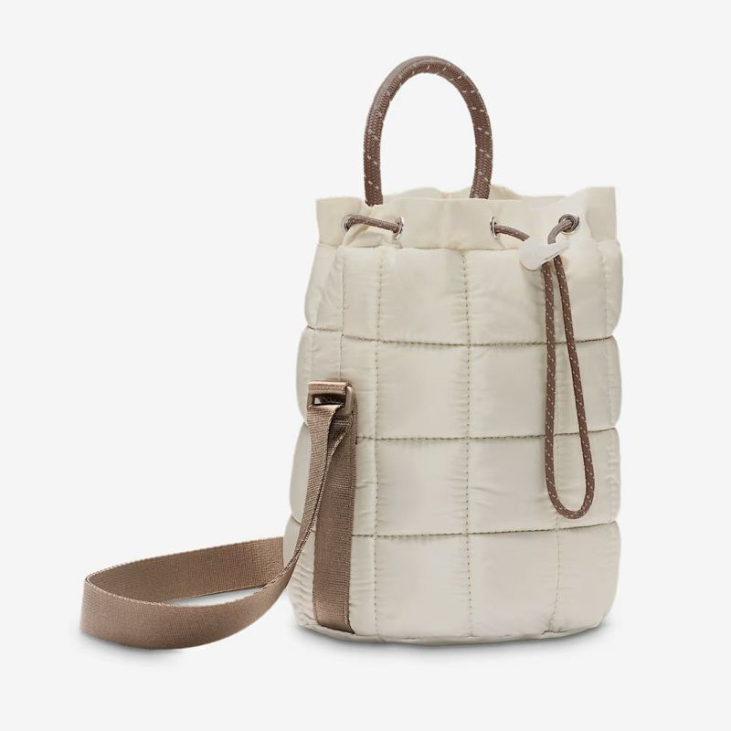 ナイキNIKEアウトドアカジュアル鞄バッグトートバッグNSWPUFFLETINYTOTEHQ6709-072レディース女性25HO秋冬