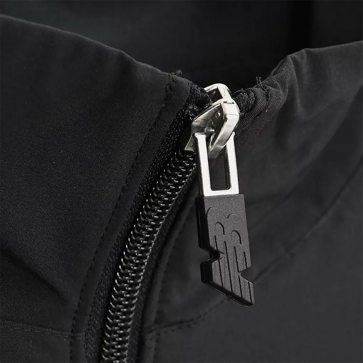 ニューバランスNewBalanceジムフィットネスヨガウェアアウタージャケットBrushedTricotLinedWovenTrackJacketAWJ53171-BKレディース女性25FA秋冬