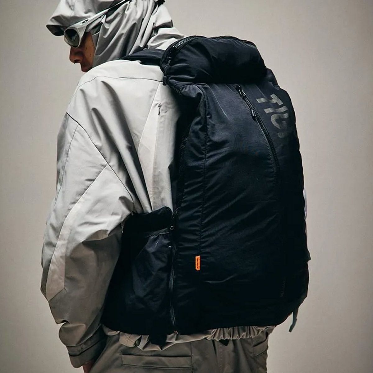 タイトブースTIGHTBOOTHスケボースケートボード鞄バッグリュックサックバックパックデイパックベストバックパックVESTBACKPACKFW25-A02メンズレディースユニセックス25HO秋冬