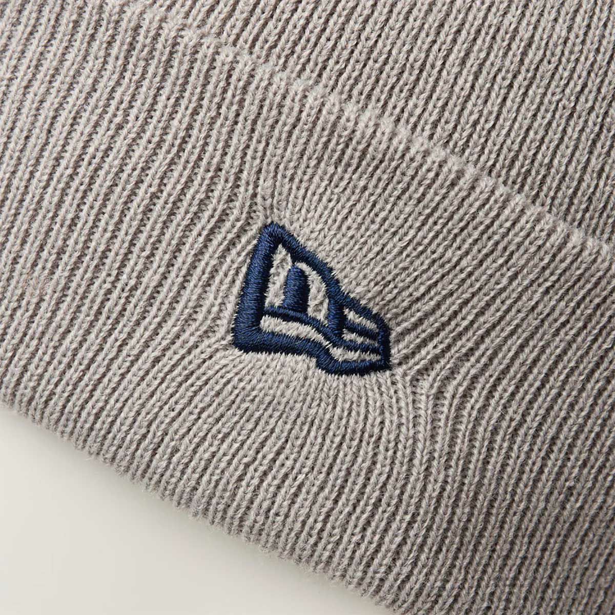 ニューエラNEWERAスノボースノボスノーボード帽子ニット帽ビーニーベーシックカフニットチームロゴニューヨークヤンキースライトグレーBASICCUFFKNITMLBTEAMLOGONEWYORKYANKEESLGRY14670066メンズレディースユニセックス25-26