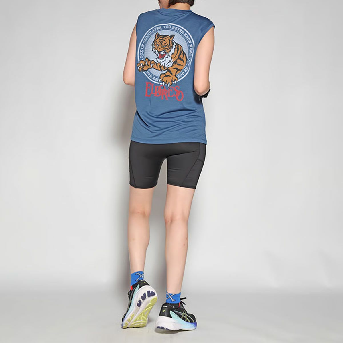 エルドレッソELDORESOランニングウェアノースリーブタンクトップJumpOutSleevelessE1221825メンズレディースユニセックス25FA秋冬