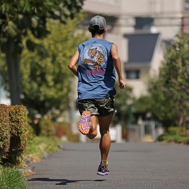 エルドレッソELDORESOランニングウェアノースリーブタンクトップJumpOutSleevelessE1221825メンズレディースユニセックス25FA秋冬