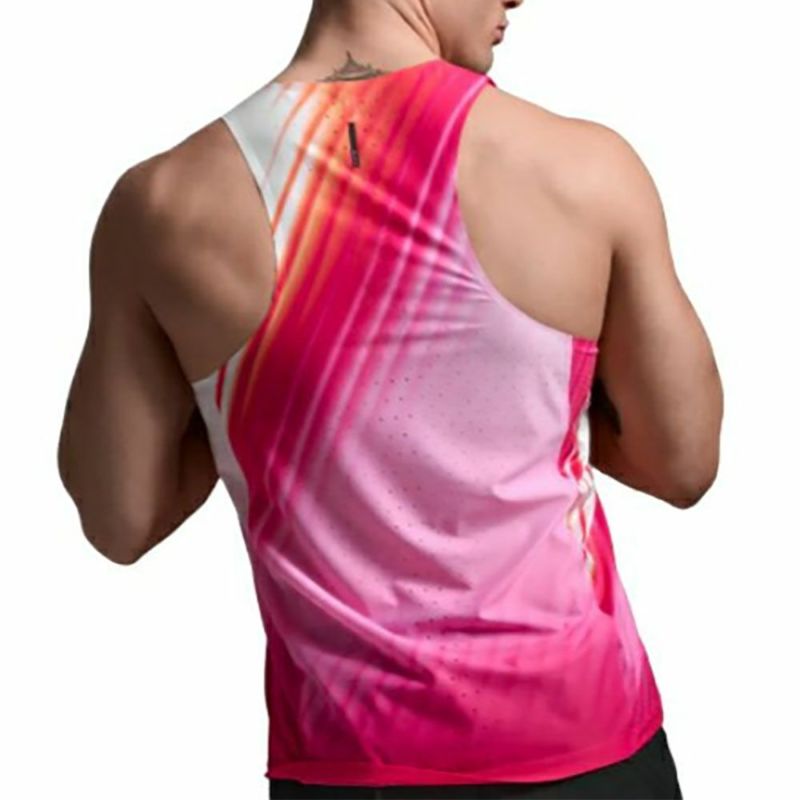 2XUツータイムズユーランニングウェアノースリーブタンクトップライトスピードリアクトシングレットLightSpeedReactSingletMR7375A-FGGBRFメンズ男性25FA秋冬