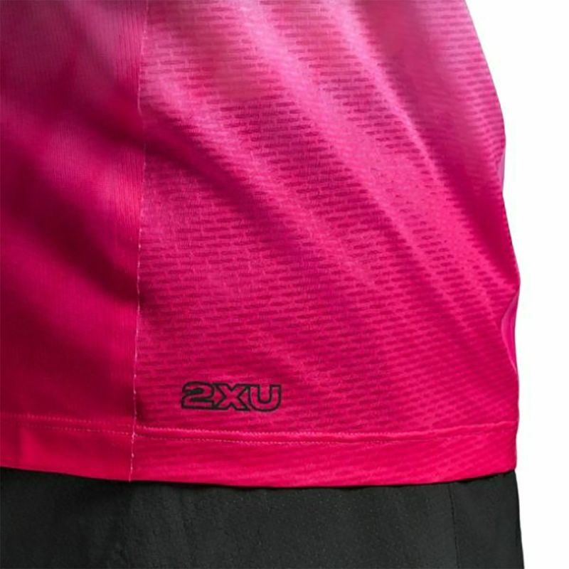 2XUツータイムズユーランニングウェアノースリーブタンクトップライトスピードリアクトシングレットLightSpeedReactSingletMR7375A-FGGBRFメンズ男性25FA秋冬