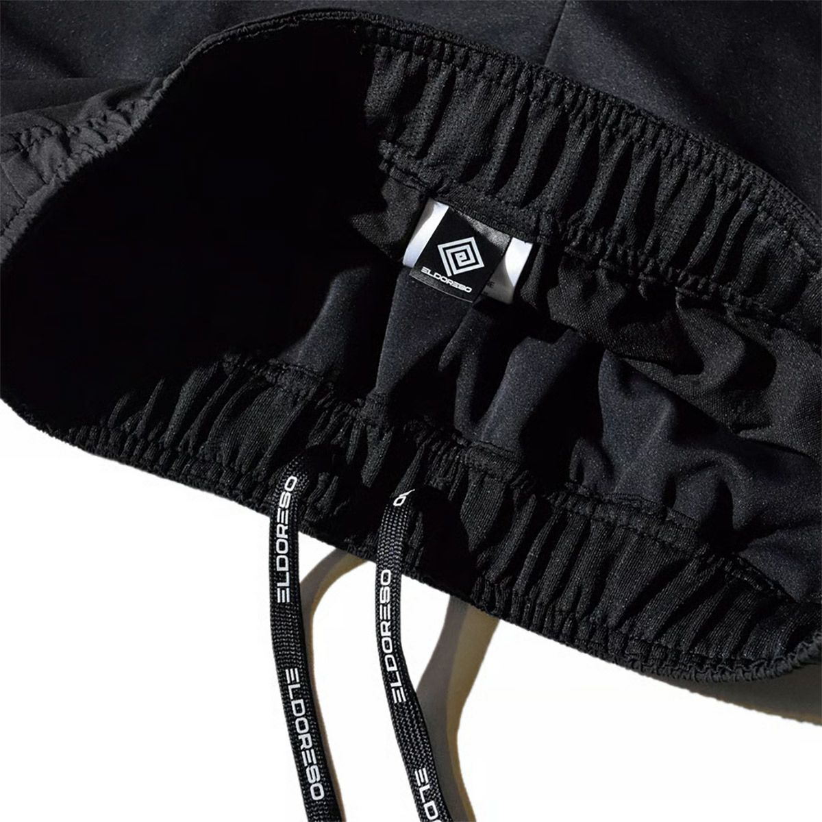 エルドレッソELDORESOランニングウェアボトムスショートハーフパンツ短パンDifferentbeforeandafterShortsE2111525メンズレディースユニセックス25FA秋冬