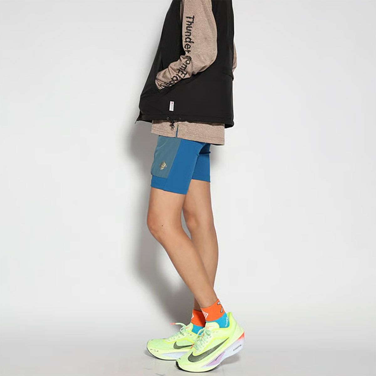 エルドレッソELDORESOランニングウェアボトムスショートハーフパンツ短パンDifferentbeforeandafterShortsE2111525メンズレディースユニセックス25FA秋冬