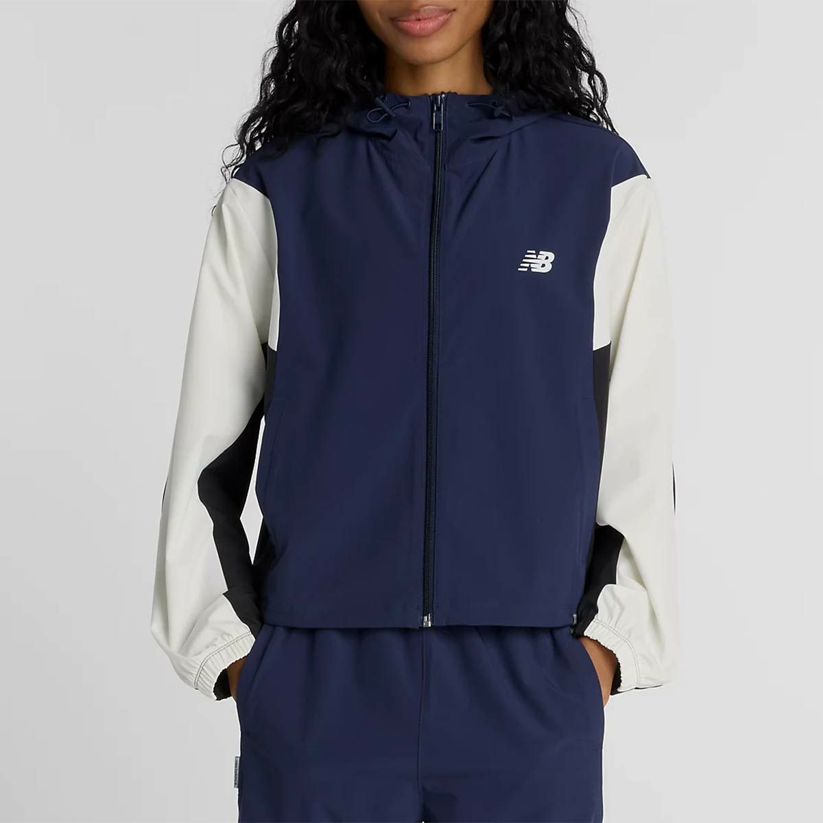 ニューバランスnewbalanceジムフィットネスヨガウェアアウタージャケットウーブンフーデッドジャケットWJ61M2MG-TNVレディース女性26SP春夏