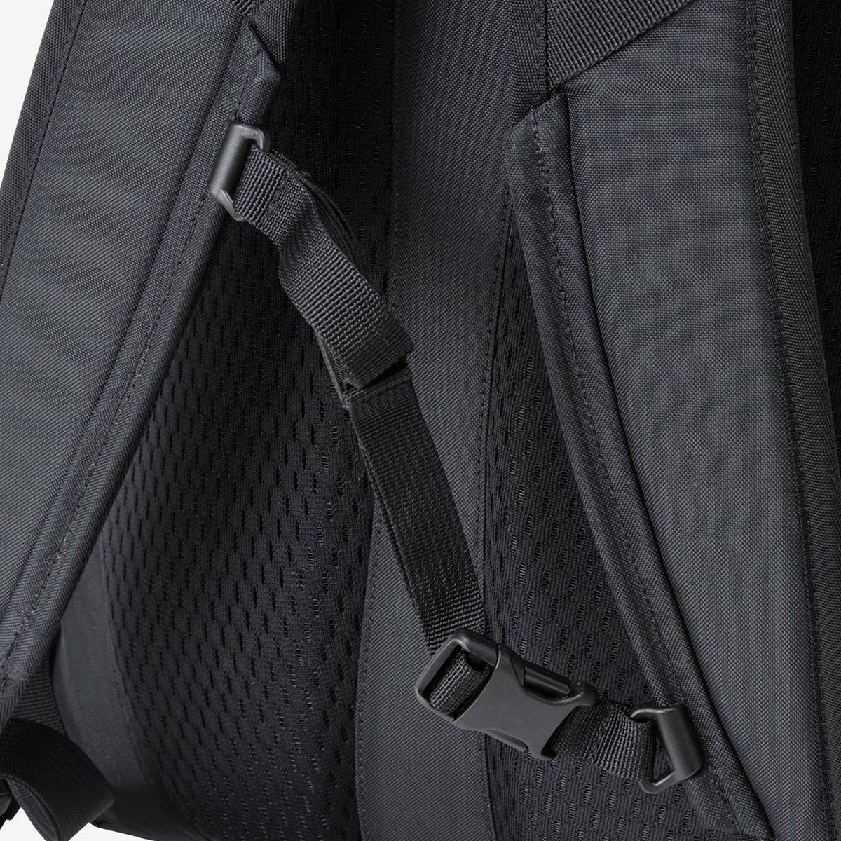 ヘリーハンセンHELLYHANSENアウトドアカジュアル鞄バッグリュックサックバックパックデイパックステティンド30HY92330-DN26SP春夏